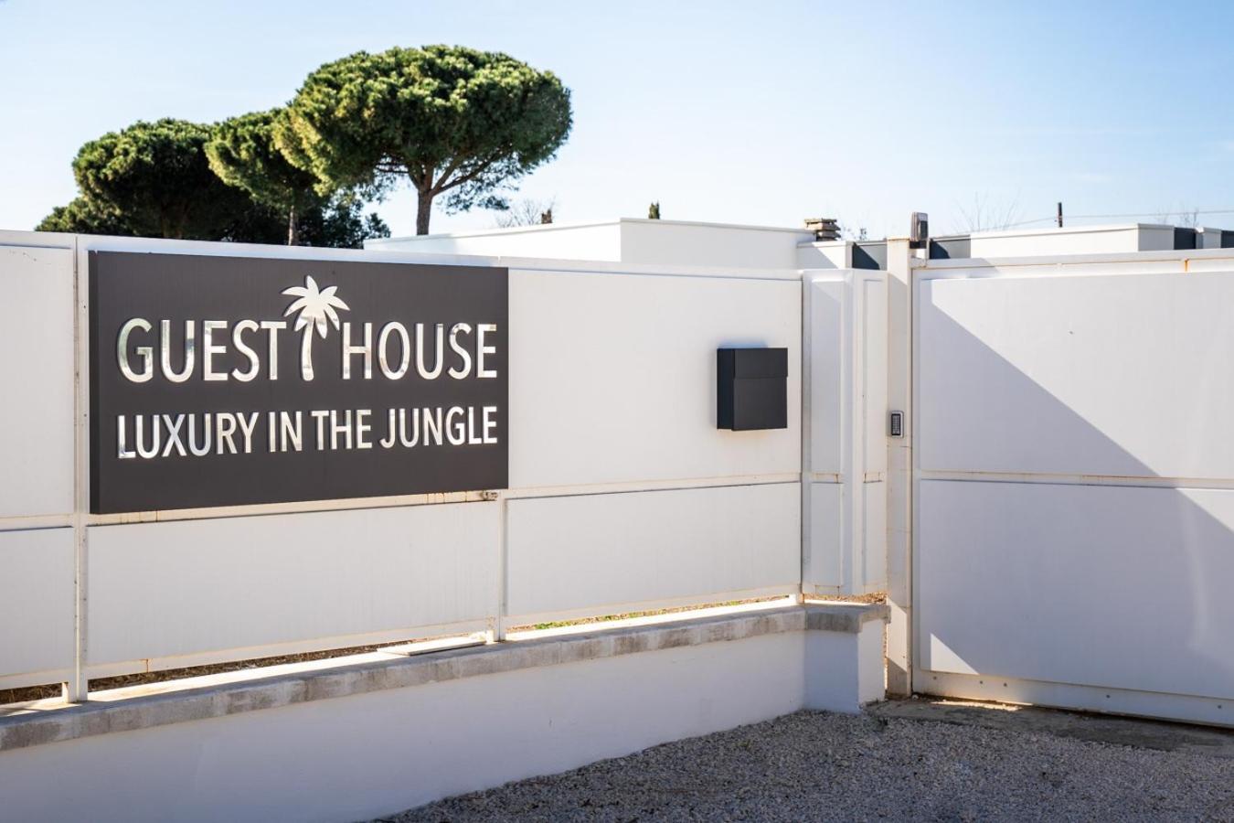 Luxury In The Jungle Vila Formello Exterior foto