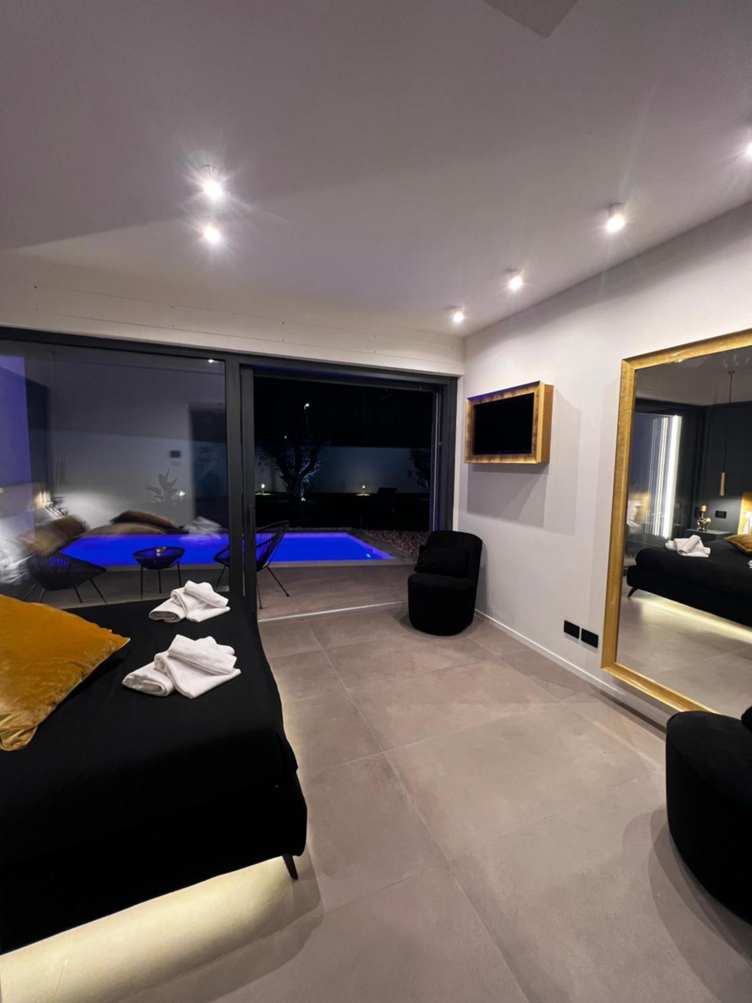 Luxury In The Jungle Vila Formello Exterior foto