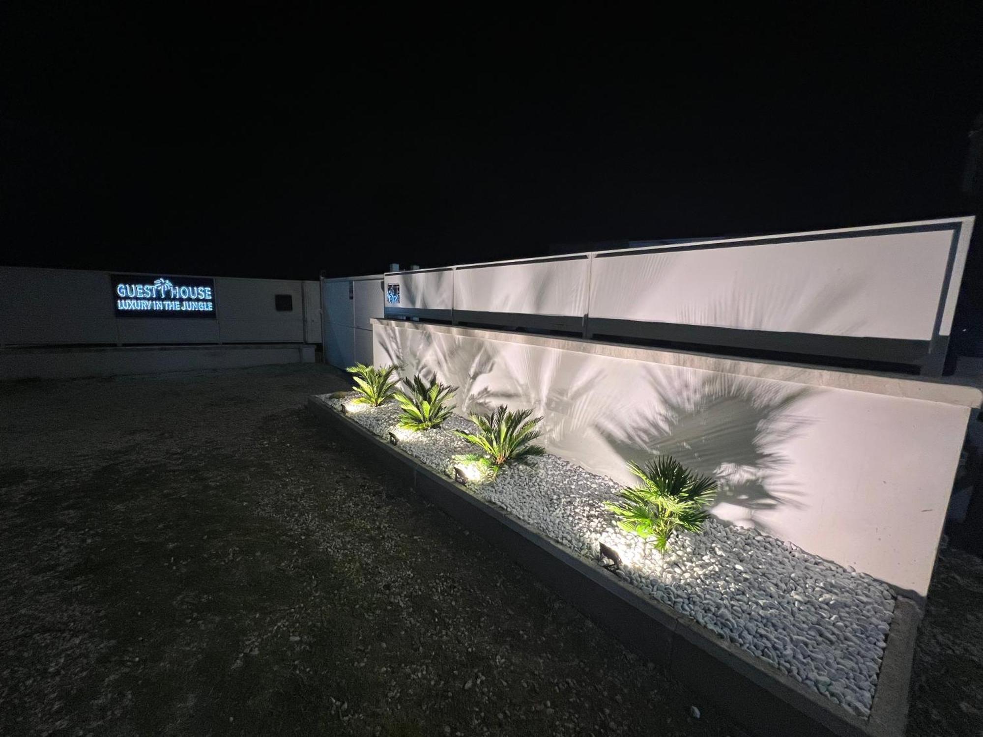 Luxury In The Jungle Vila Formello Exterior foto